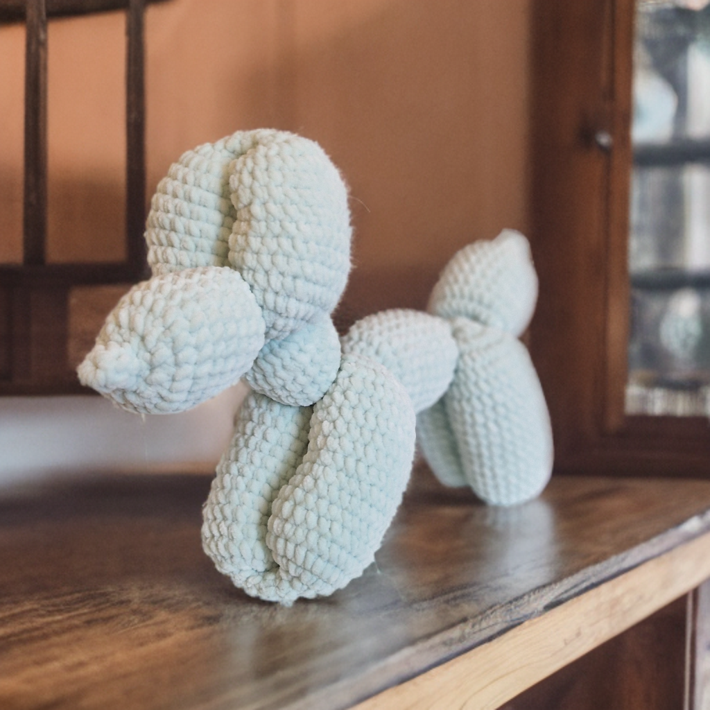 Bobby The Minty Balloon Animal